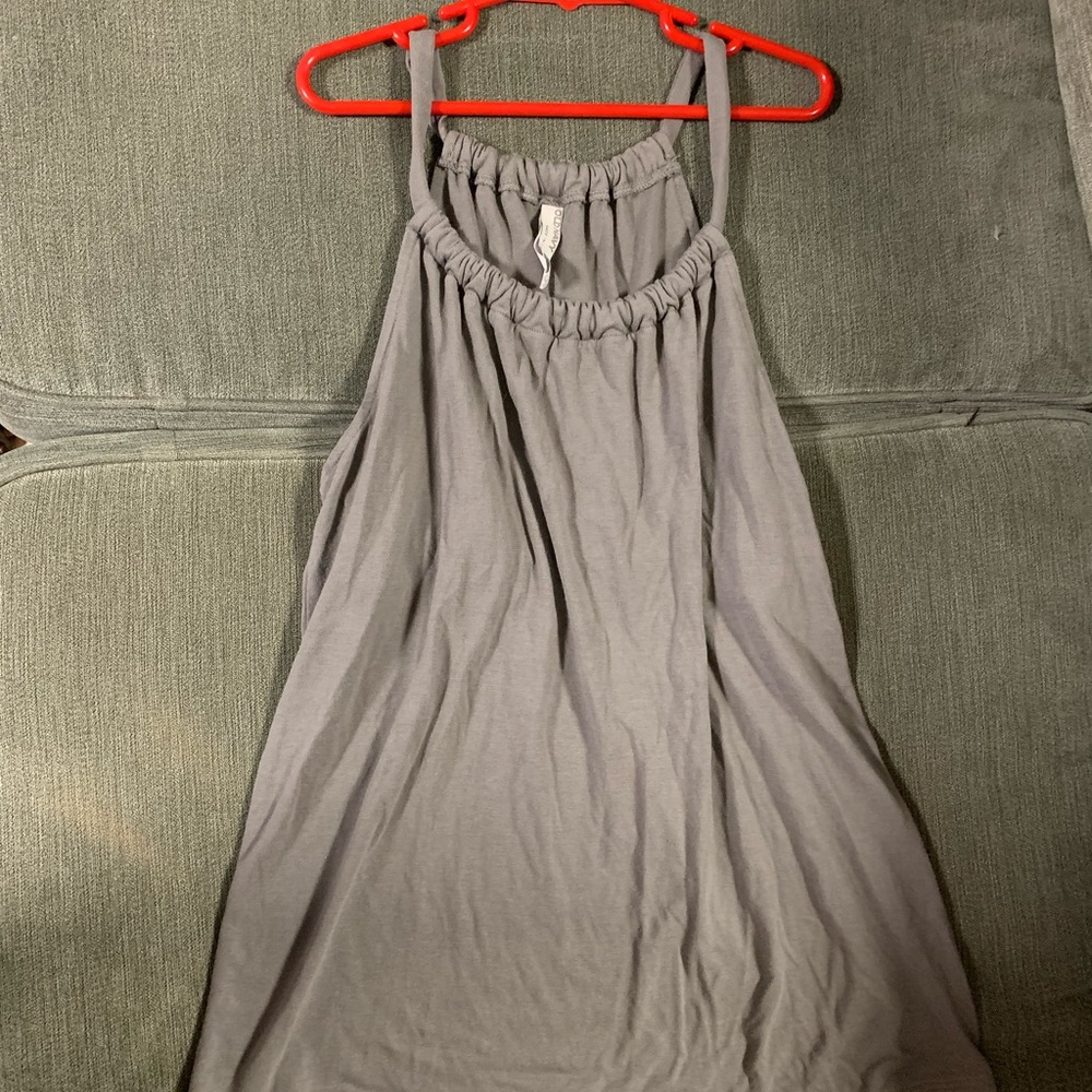 Gray tank top